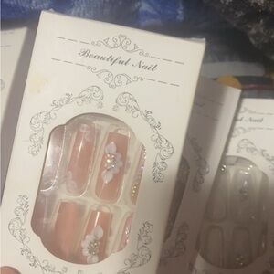 i am selling nails from
calgary really good price